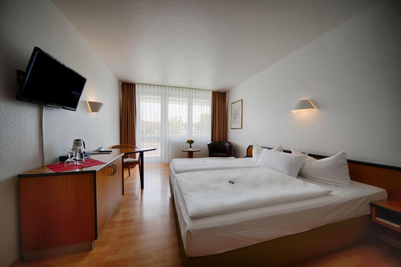 Comfort Hotel Bernau Бернау-бай-Берлін Екстер'єр фото