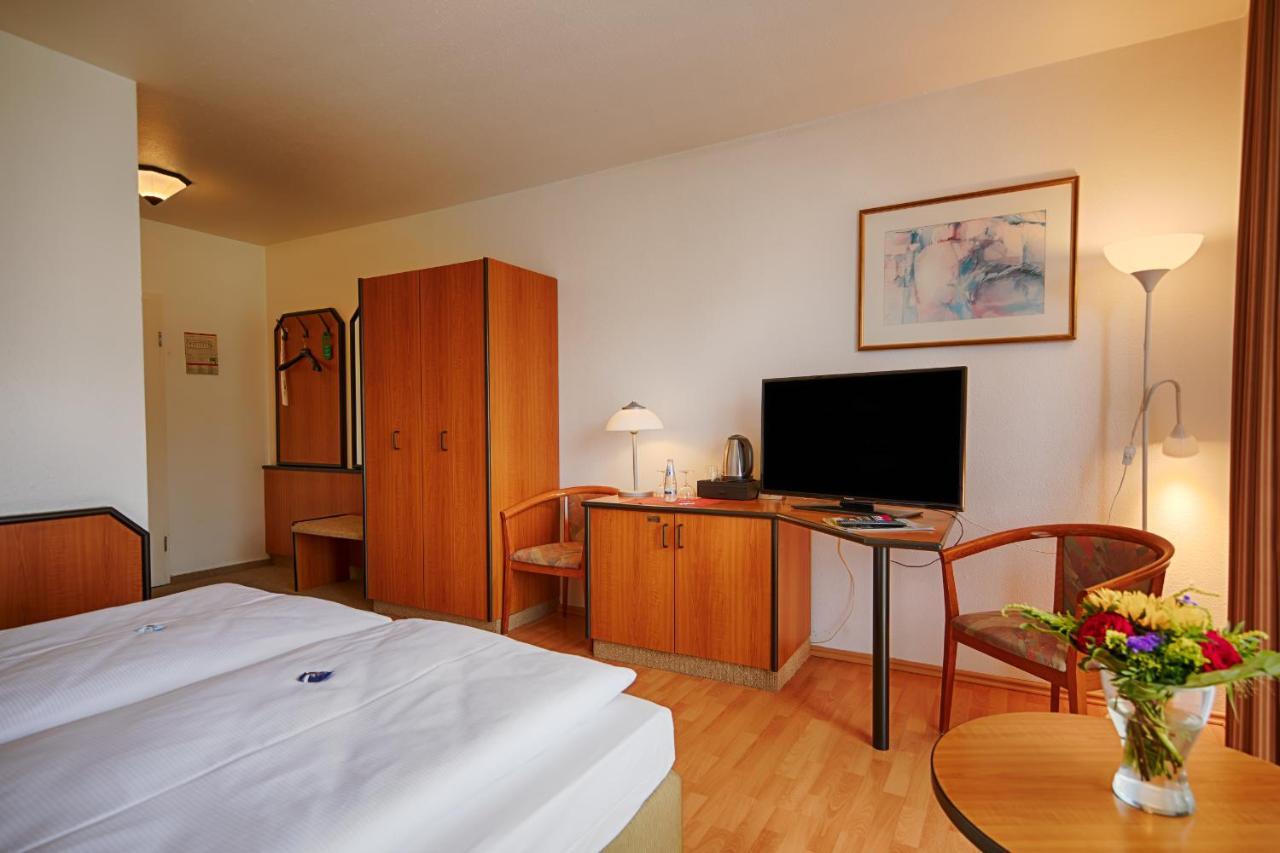 Comfort Hotel Bernau Бернау-бай-Берлін Екстер'єр фото