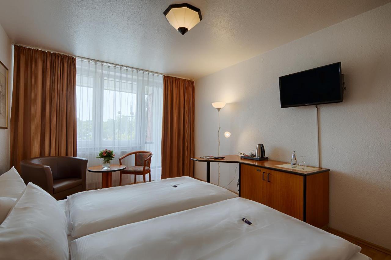 Comfort Hotel Bernau Бернау-бай-Берлін Екстер'єр фото