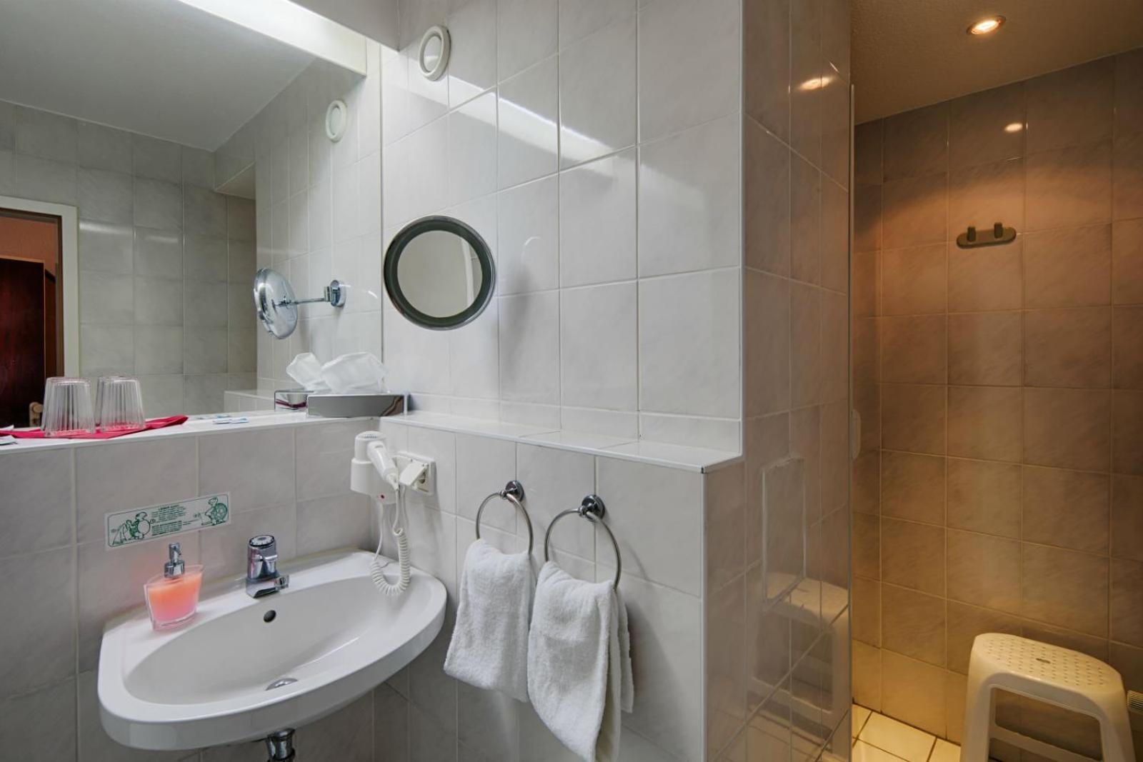 Comfort Hotel Bernau Бернау-бай-Берлін Номер фото